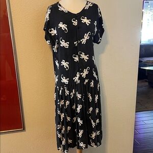 Elegant Black and White Midi Dress